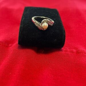 Silver and pearl ring
